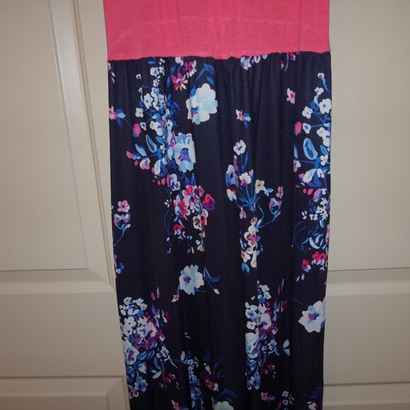 Floral Maxi Dress for Women - Pink and Navy - Picture 4 of 7